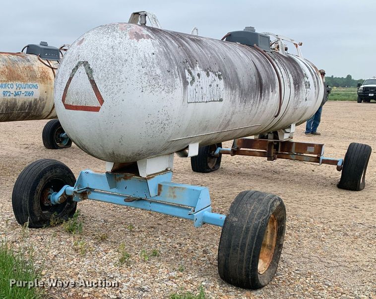 image for item DK7903 (2) NH3 tanks