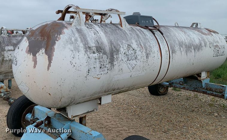 image for item DK7903 (2) NH3 tanks