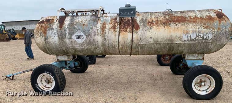 image for item DK7904 (2) NH3 tanks