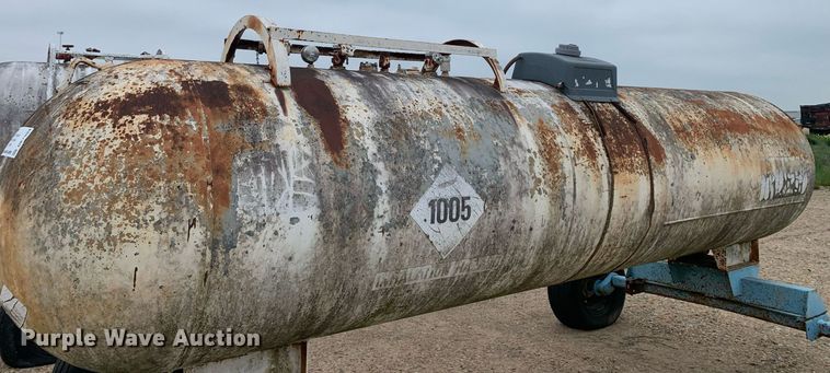 image for item DK7904 (2) NH3 tanks