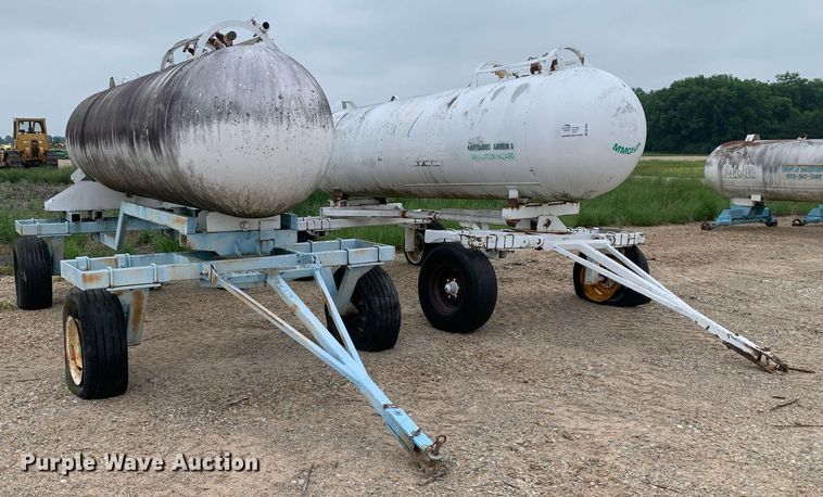 image for item DK7905 (2) NH3 tanks