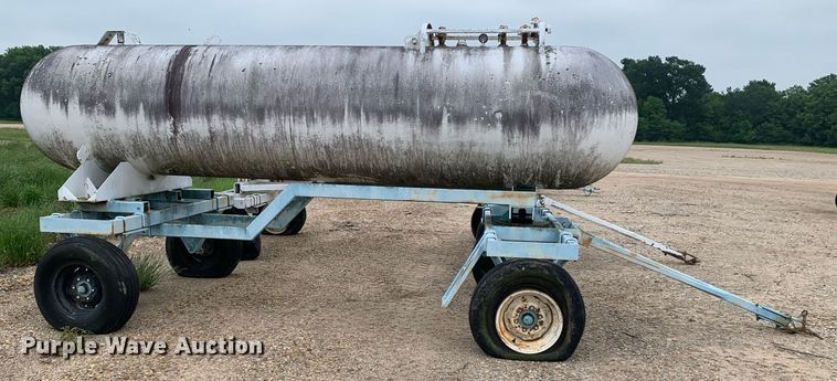 image for item DK7905 (2) NH3 tanks