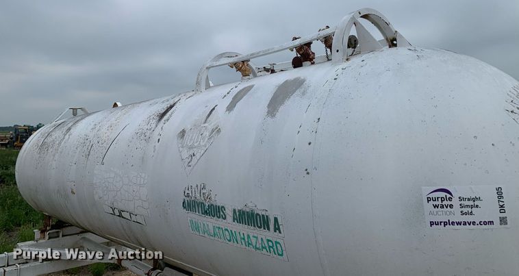 image for item DK7905 (2) NH3 tanks