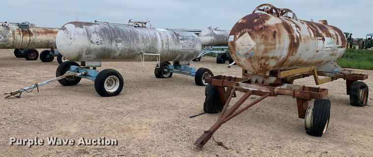 image for item DK7906 (2) NH3 tanks