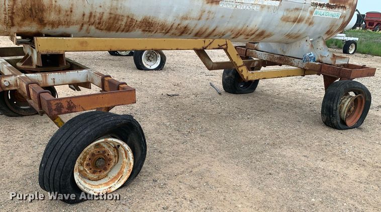 image for item DK7906 (2) NH3 tanks