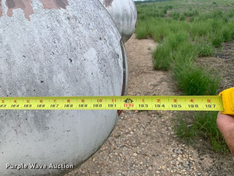 image for item DK7907 (2) NH3 tanks