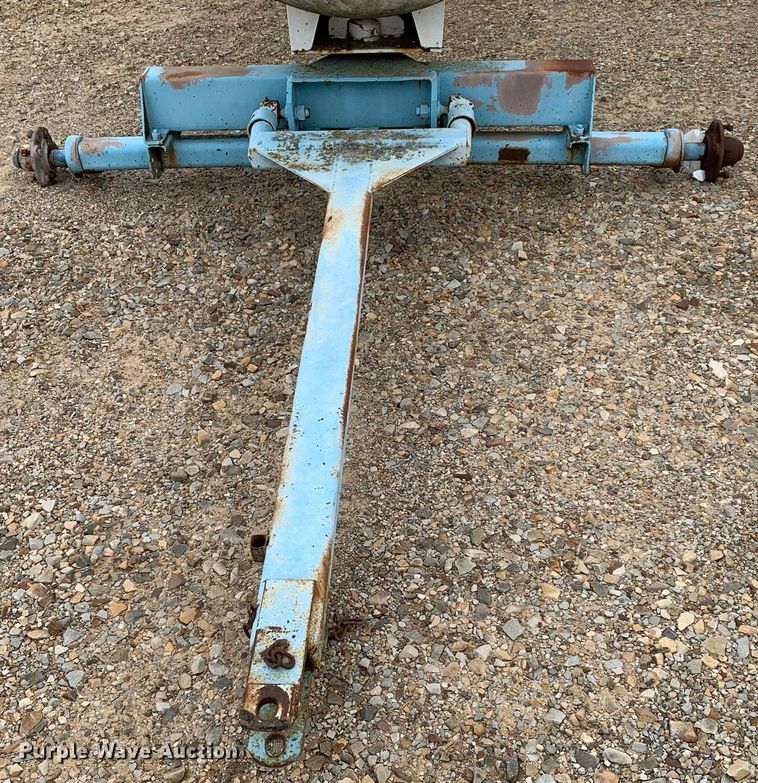 image for item DK7907 (2) NH3 tanks