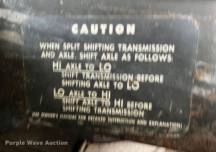 image for item DK7916 1972 GMC  grain truck