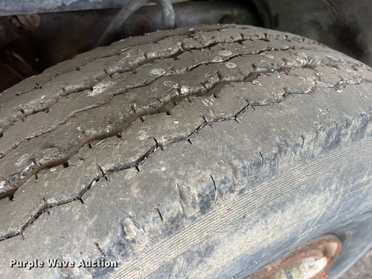 image for item DK7916 1972 GMC  grain truck