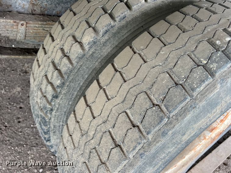 image for item DK7916 1972 GMC  grain truck