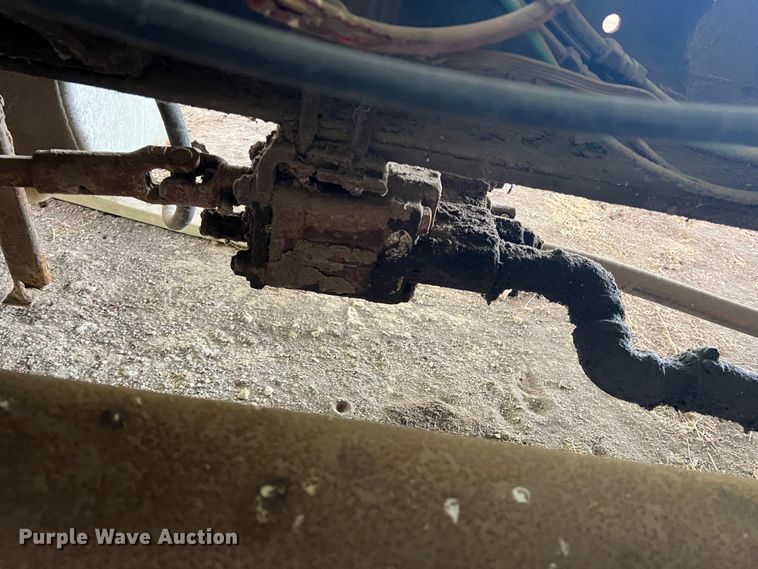 image for item DK7917 1985 GMC General  semi truck