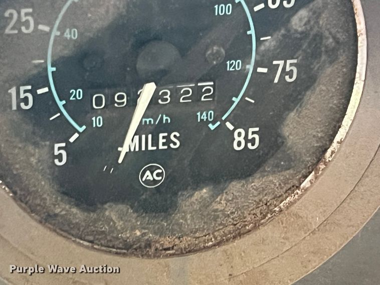 image for item DK7917 1985 GMC General  semi truck