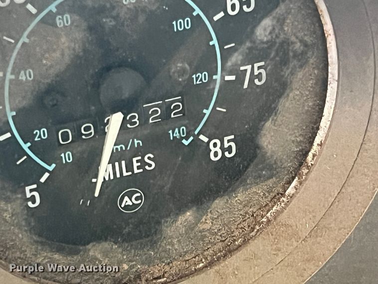 image for item DK7917 1985 GMC General  semi truck