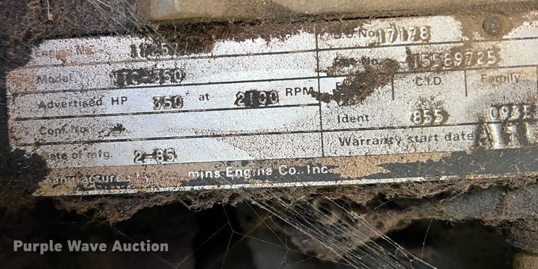 image for item DK7917 1985 GMC General  semi truck