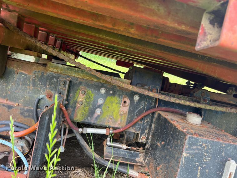 image for item DK7918 1980 International F1954 cotton module transport truck