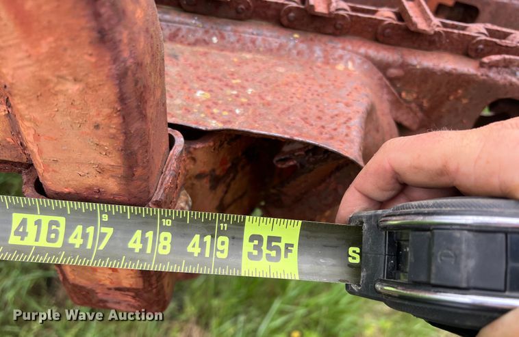 image for item DK7918 1980 International F1954 cotton module transport truck