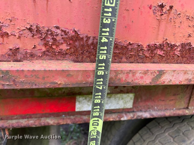 image for item DK7918 1980 International F1954 cotton module transport truck