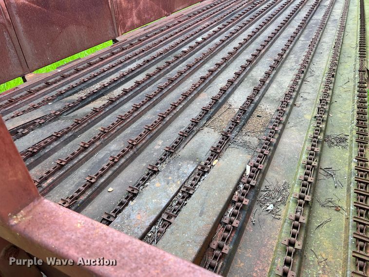 image for item DK7918 1980 International F1954 cotton module transport truck