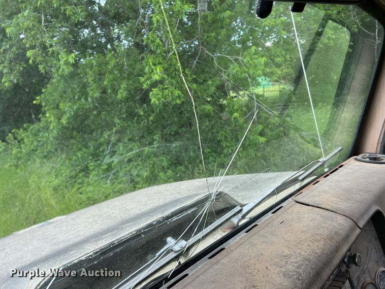 image for item DK7918 1980 International F1954 cotton module transport truck