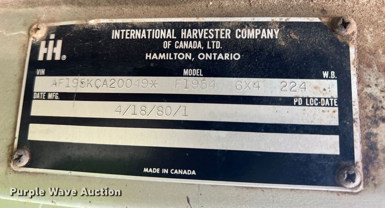 image for item DK7918 1980 International F1954 cotton module transport truck