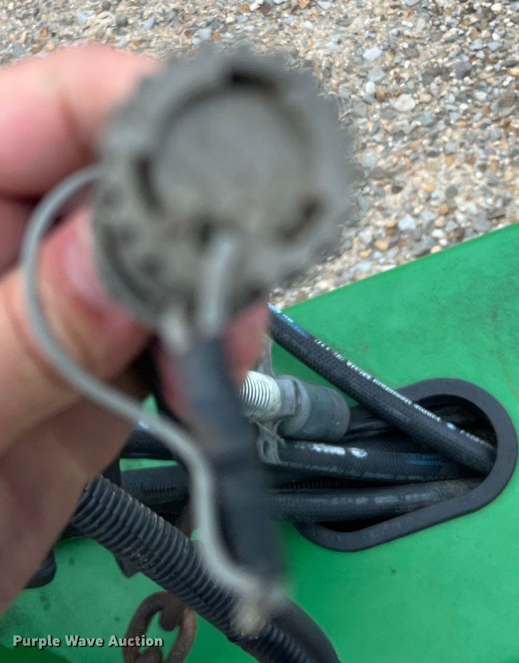 image for item DK7921 2014 John Deere 2410  chisel plow