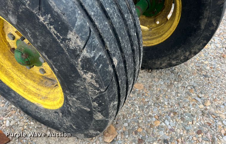 image for item DK7921 2014 John Deere 2410  chisel plow