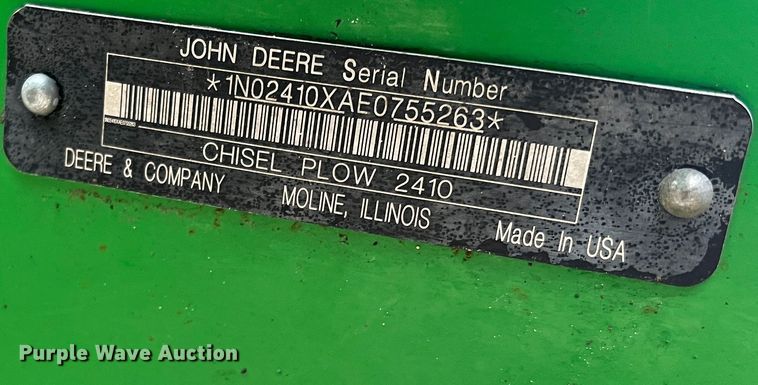 image for item DK7921 2014 John Deere 2410  chisel plow