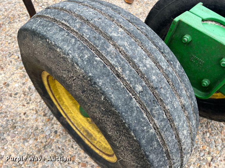 image for item DK7922 John Deere 2410  chisel plow