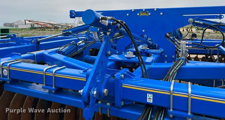 image for item DK7923 Landoll 7530-32  vertical tillage