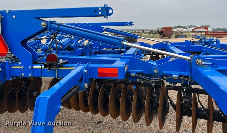 image for item DK7923 Landoll 7530-32  vertical tillage