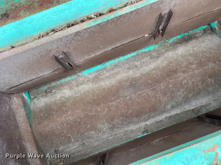 image for item DK7924 (3) calf feeders