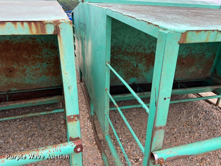 image for item DK7924 (3) calf feeders