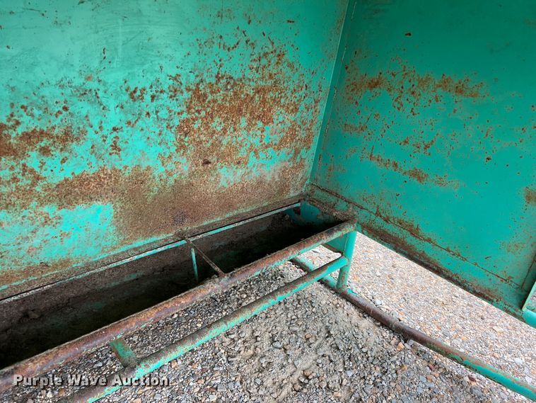 image for item DK7924 (3) calf feeders