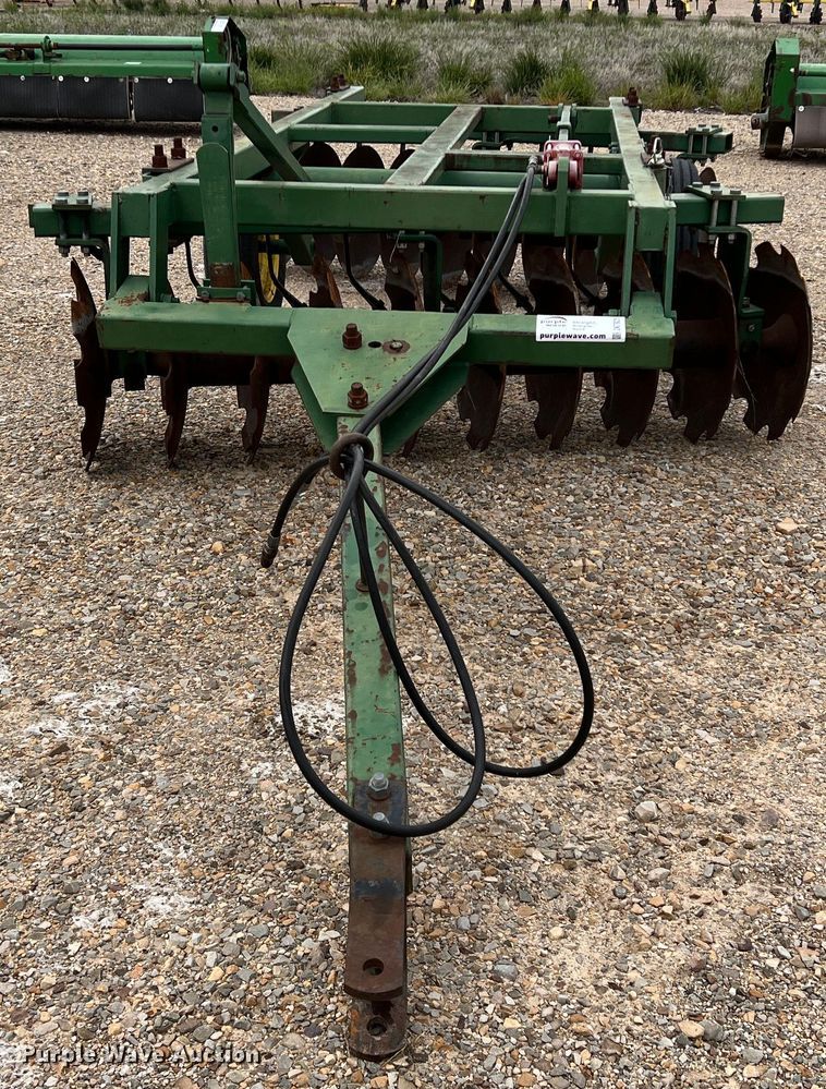 image for item DK7926 John Deere 2420  off-set disk