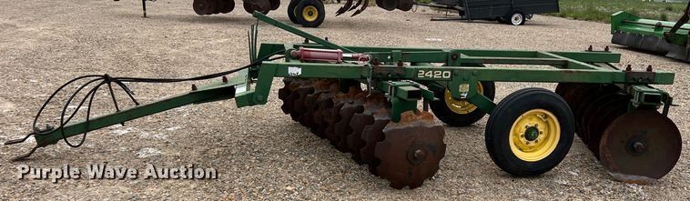 image for item DK7926 John Deere 2420  off-set disk