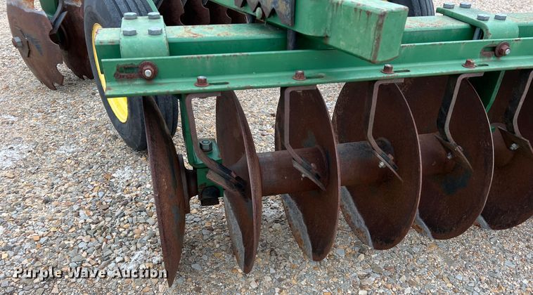 image for item DK7926 John Deere 2420  off-set disk