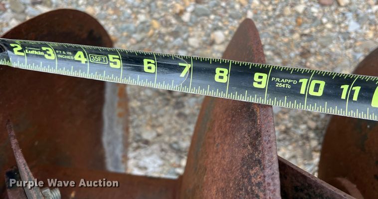 image for item DK7926 John Deere 2420  off-set disk