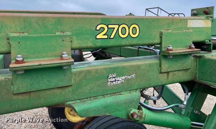 image for item DK7928 John Deere 2700  disk ripper