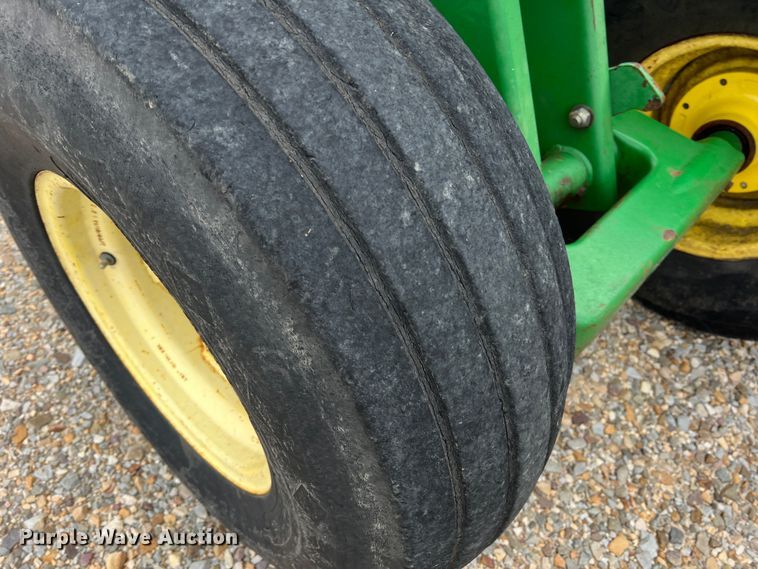 image for item DK7928 John Deere 2700  disk ripper