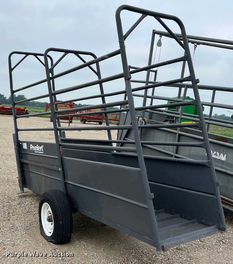 image for item DK7929 Priefert  livestock loading chute