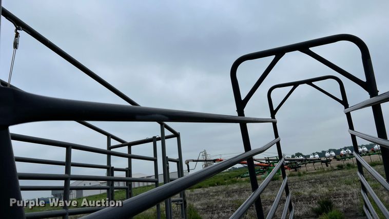 image for item DK7929 Priefert  livestock loading chute