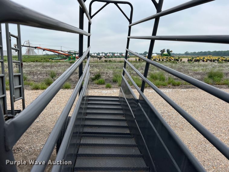 image for item DK7929 Priefert  livestock loading chute