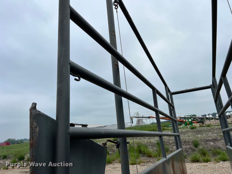 image for item DK7930 WW  livestock loading chute