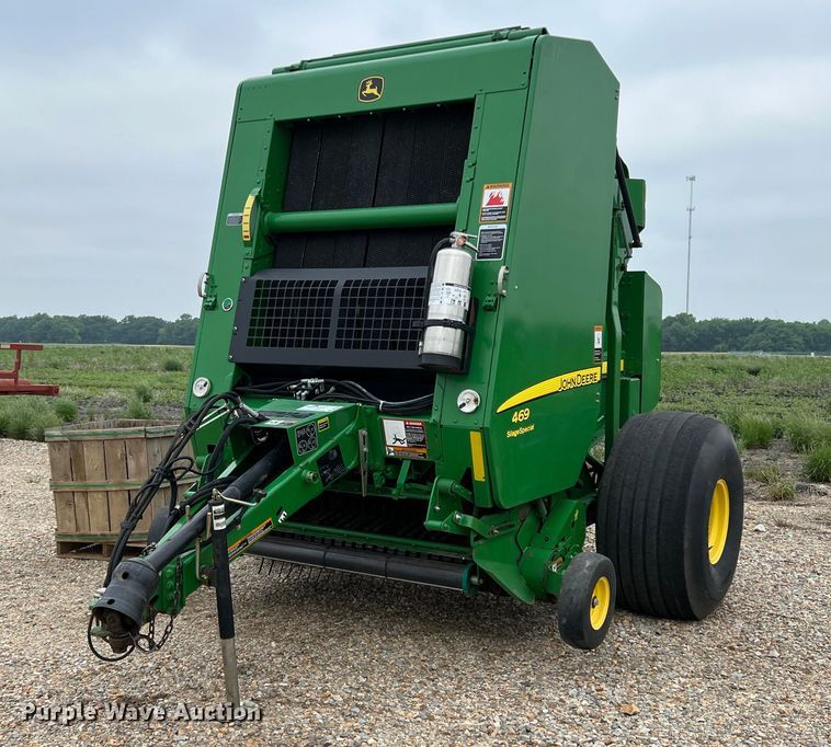 image for item DK7932 2013 John Deere 469  round baler