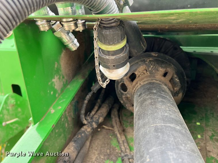 image for item DK7932 2013 John Deere 469  round baler