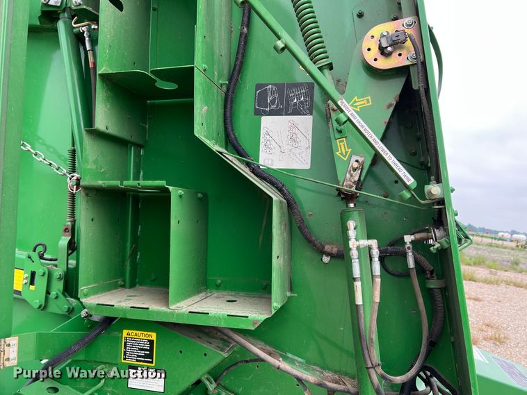 image for item DK7932 2013 John Deere 469  round baler