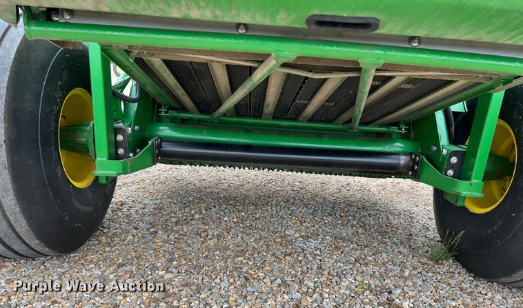image for item DK7932 2013 John Deere 469  round baler