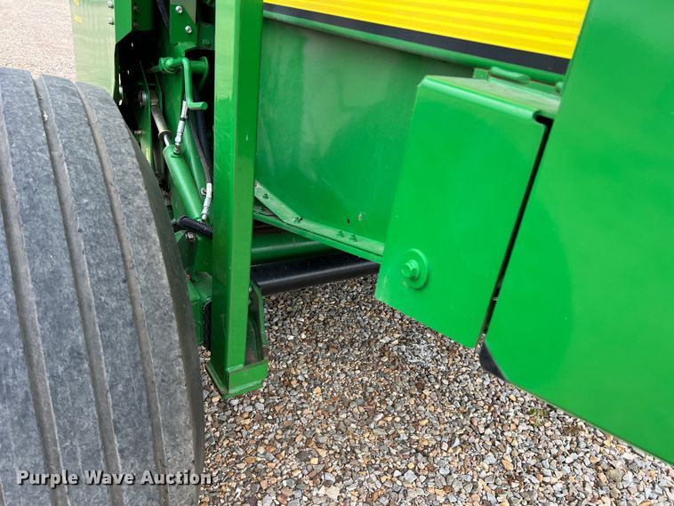 image for item DK7932 2013 John Deere 469  round baler