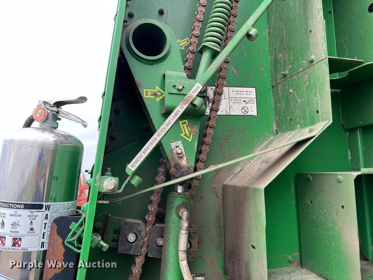 image for item DK7932 2013 John Deere 469  round baler