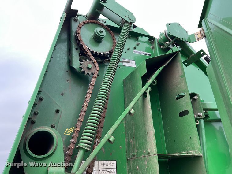 image for item DK7932 2013 John Deere 469  round baler